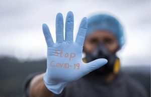 Hong Kong se prepara para cuarta ola de Covid-19