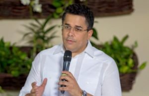 Ministro de pide más rigurosidad con protocolos en hoteles y aeropuertos