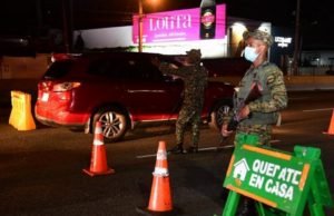 Toque de queda inicia a las 12:00 del mediodía este sábado