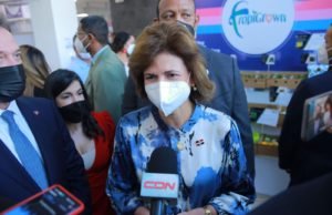 Raquel Peña revela faltan 438 mil personas por vacunarse para completar el 70%