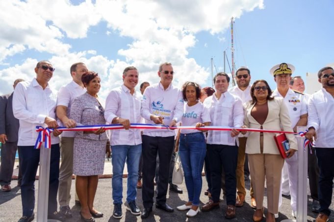 INAUGURACION-MUELLE-PESQUEROS-2