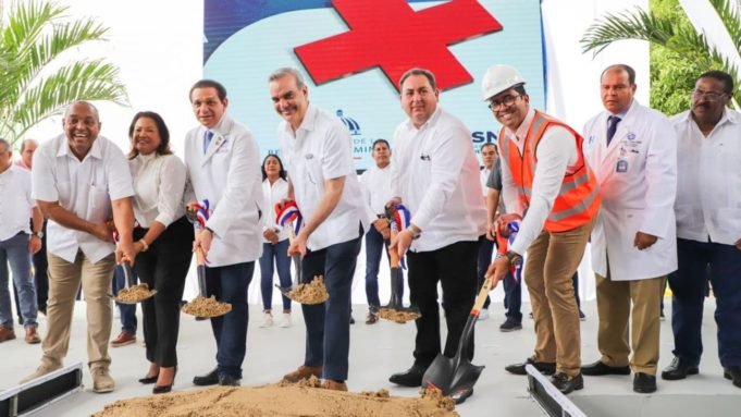 Luis-Abinader-1300x731