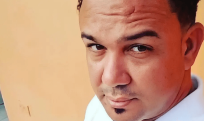 El-Leon-de-Bani-Alexis-Villalona-696x413