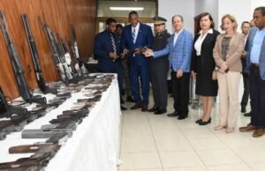 Decomisan 152 armas ilegales y las transfieren a Interior y Policía