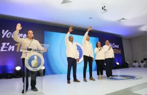 PRM juramenta sus nuevas autoridades en Santiago