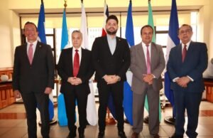 Consejo Monetario Centroamericano elige por cuarta vez a Valdez Albizu presidente del organismo