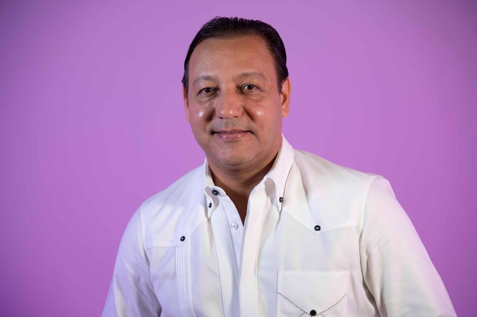 Abel Martínez está estable dentro de su cuadro de neumonía y Covid-19