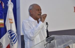 El Minerd inicia la regularización de más de 4,400 docentes que laboran como técnicos