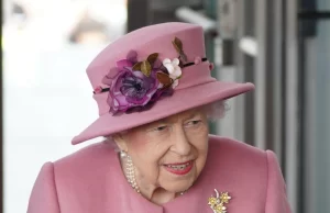 Acusado de querer atentar contra Isabel II con una ballesta se declara culpable