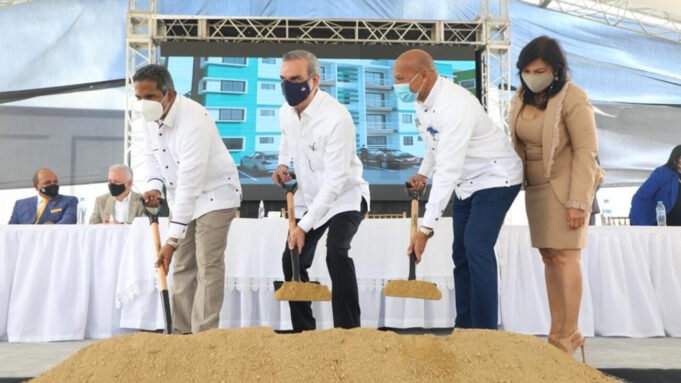 Luis-Abinader-1300x731