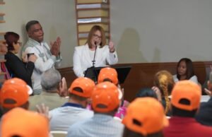 Dirigentes de Fuerza del Pueblo renuncian y forman “Partido Poder Ciudadano”