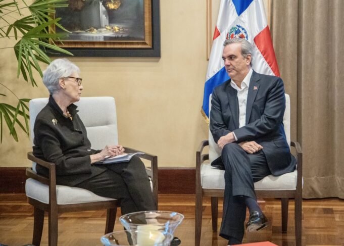 FtjW5siXoAMCp_Q-1-1392x996