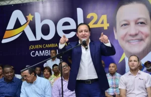 Abel Martínez dirigirá provisionalmente su propia campaña presidencial