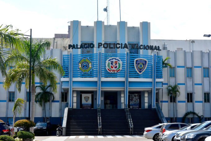 Palacio-de-la-Policia-Nacional-1