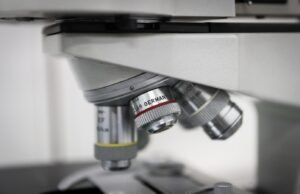 Científicos chinos crean una nueva herramienta de edición genética «más precisa y segura»