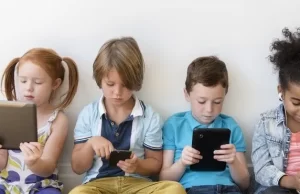 Gobierno de EEUU dice “las redes sociales pueden dañar a niños”