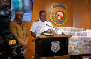 Dos arrestados con 338 paquetes de cocaína en Barahona