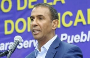 Contreras responde ataques de Salcedo: Dice no se le exigió renunciar de ADN