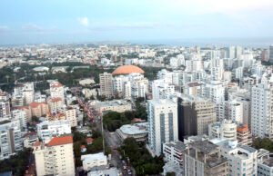 La economía crecerá entre un 3.5% y 4% este año, afirma el presidente