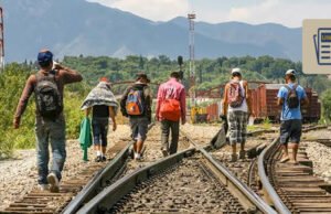 México afirma que la migración hacia EUA bajó un 50% tras el fin del Título 42