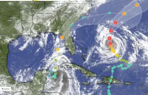 La tormenta tropical Idalia se intensifica rumbo a Florida