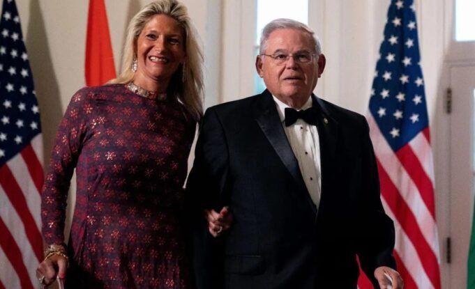 Acusan-de-cargos-federales-de-soborno-al-senador-de-Nueva-Jersey-Bob-Menéndez-y-su-esposa-1140x694