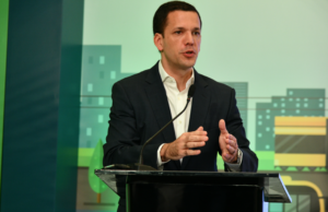 Beras aborda avances de movilidad en foro “La Ciudad con Miras a Conexiones Sostenibles”