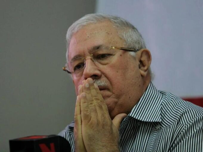 Muere-periodista-Alvaro-Arvelo-Hijo-1024x768