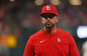 Oliver Mármol seguirá como manager de los Cardenales para el 2024