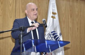 Ministro de Economía: Gobierno no ha evaluado las pérdidas generadas por cierre de frontera