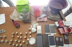 Policía apresa dos hombres buscados por estafas en Barahona