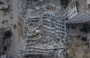 Continúan los ataques israelíes en Gaza: 320 objetivos bombardeados en las últimas horas