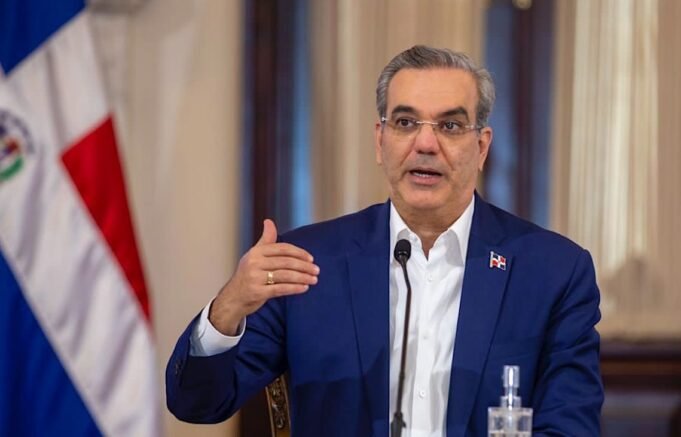 Presidente-Luis-Abinader-4-1140x731
