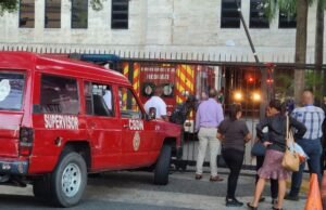 Se registra incendio en el Ministerio de Educación