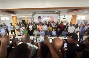 Tras renunciar al PLD, Aristides Victoria anuncia respaldo a candidatos del PRM