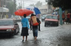 Prevén lluvias débiles y aisladas ráfagas de viento para este jueves