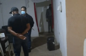 Sacan de casa cadáver de hombre muerto hace 10 días, pero que la familia no quería enterrar