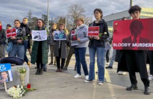 Ascienden a 401 los detenidos en Rusia al intentar rendir tributo a Navalni