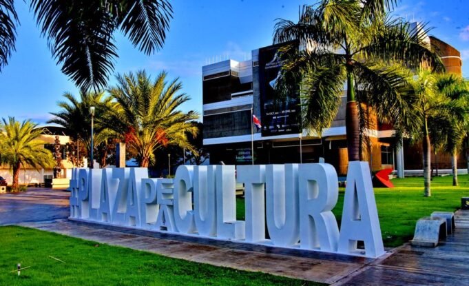 Plaza-de-la-Cultura-1140x694