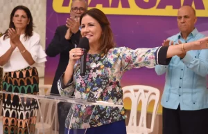 PLD escoge a Margarita Cedeño como candidata a diputada al Parlacen