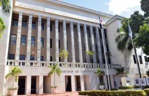 Educación rechaza propuesta de ADP y seguirá con el concurso de oposición