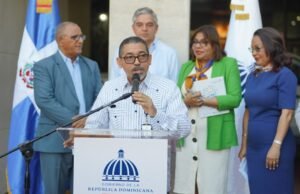 Minerd conmemora 65 aniversario de la expedición de Constanza, Maimón y Estero Hondo