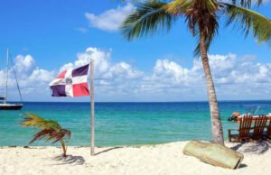 RD recibió más de 7.7 millones de turistas entre enero y agosto, según MITUR