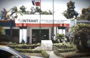 Intrant analizará limitaciones a licencias de conducir para mayores de 65 años