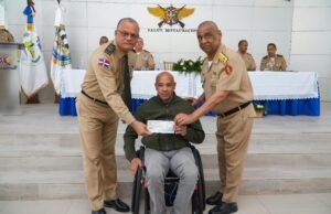 Ministerio de Defensa entrega RD$515 MM a 628 militares retirados por años de servicio