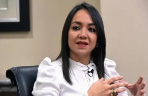 Faride Raful ofrece disculpas por accionar de agente en barbería de Boca Chica