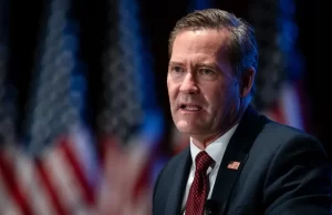 Consejero de Seguridad Nacional de Trump, Mike Waltz, renuncia al cargo tras escándalo de filtración