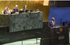 Catar, Arabia Saudí y Egipto y otros catorce países piden el desarme de Hamás