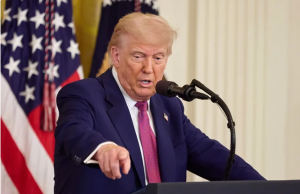 Trump despide a la encargada de elaborar las cifras de desempleo por arrojar malos datos