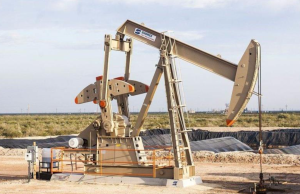 El petróleo de Texas cae el 1.06 % tras prórroga de tregua arancelaria entre EE. UU. y México